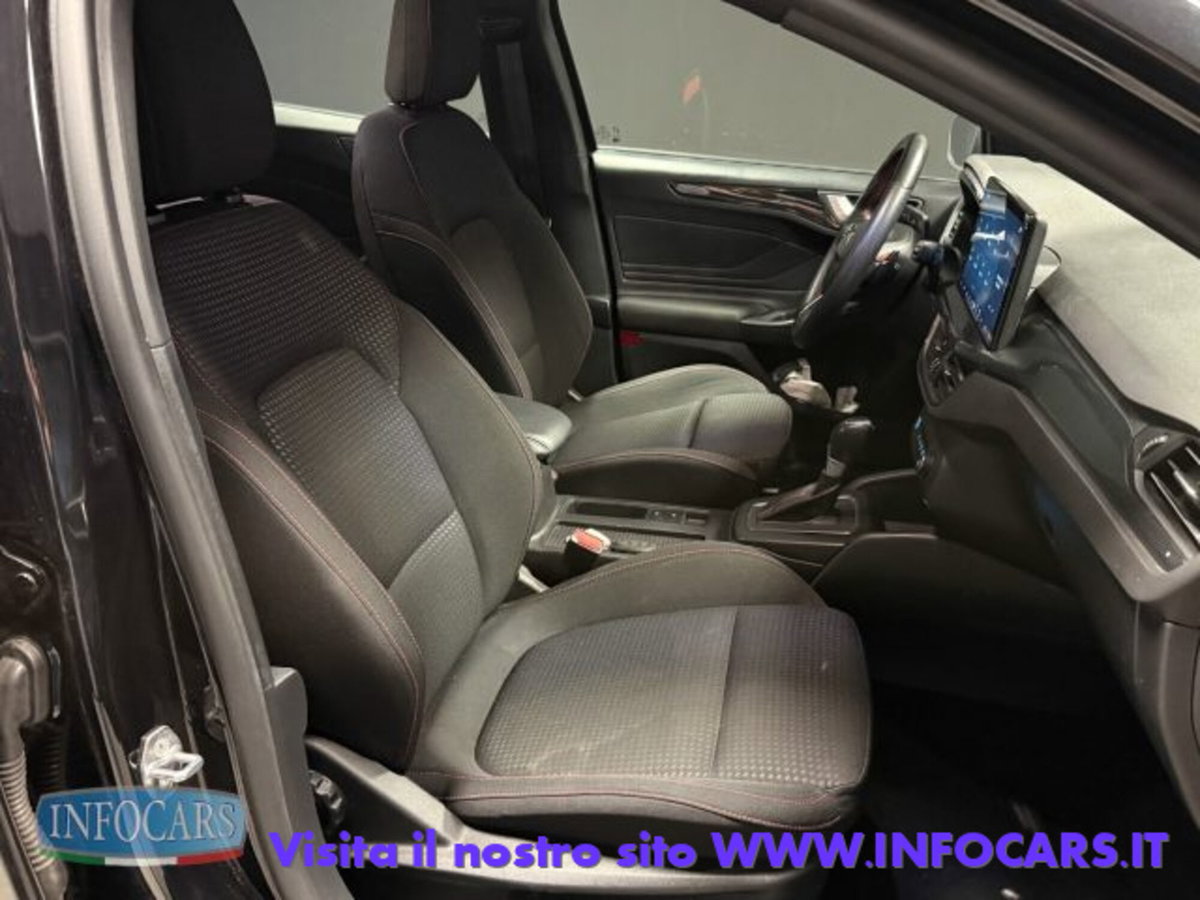 Ford Focus Station Wagon 1.0 EcoBoost Hybrid 155 CV SW ST-Line (6)