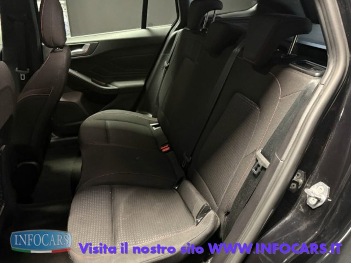 Ford Focus Station Wagon 1.0 EcoBoost Hybrid 155 CV SW ST-Line (7)