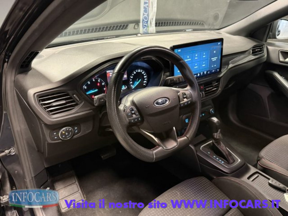 Ford Focus Station Wagon 1.0 EcoBoost Hybrid 155 CV SW ST-Line (9)