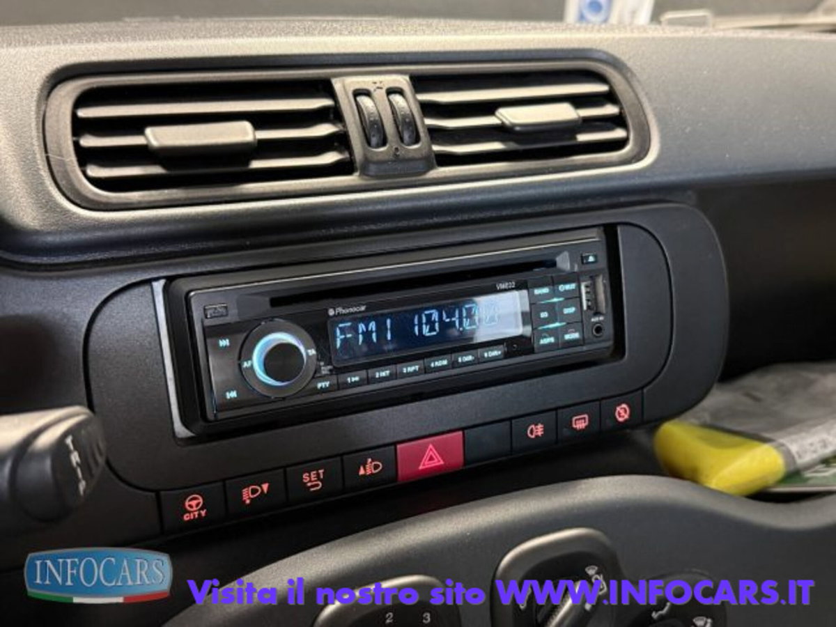 Fiat Panda 1.0 firefly hybrid s&s 70cv 5p.ti (14)