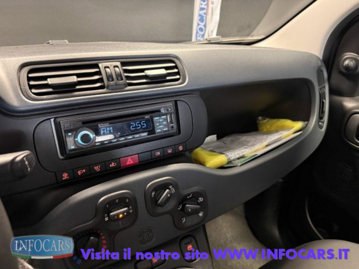 Fiat Panda 1.0 firefly hybrid s&s 70cv 5p.ti (15)