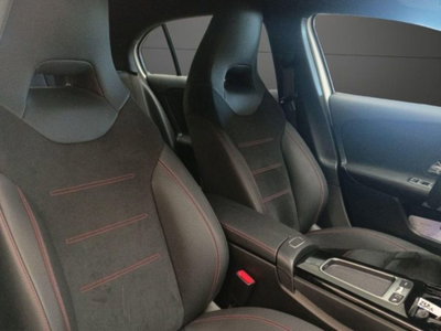 Mercedes-Benz Classe A Sedan 180 AMG Line Premium Plus auto (14)