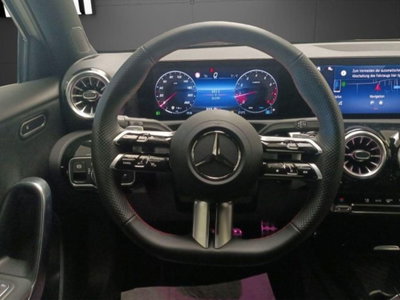 Mercedes-Benz Classe A Sedan 180 AMG Line Premium Plus auto (8)