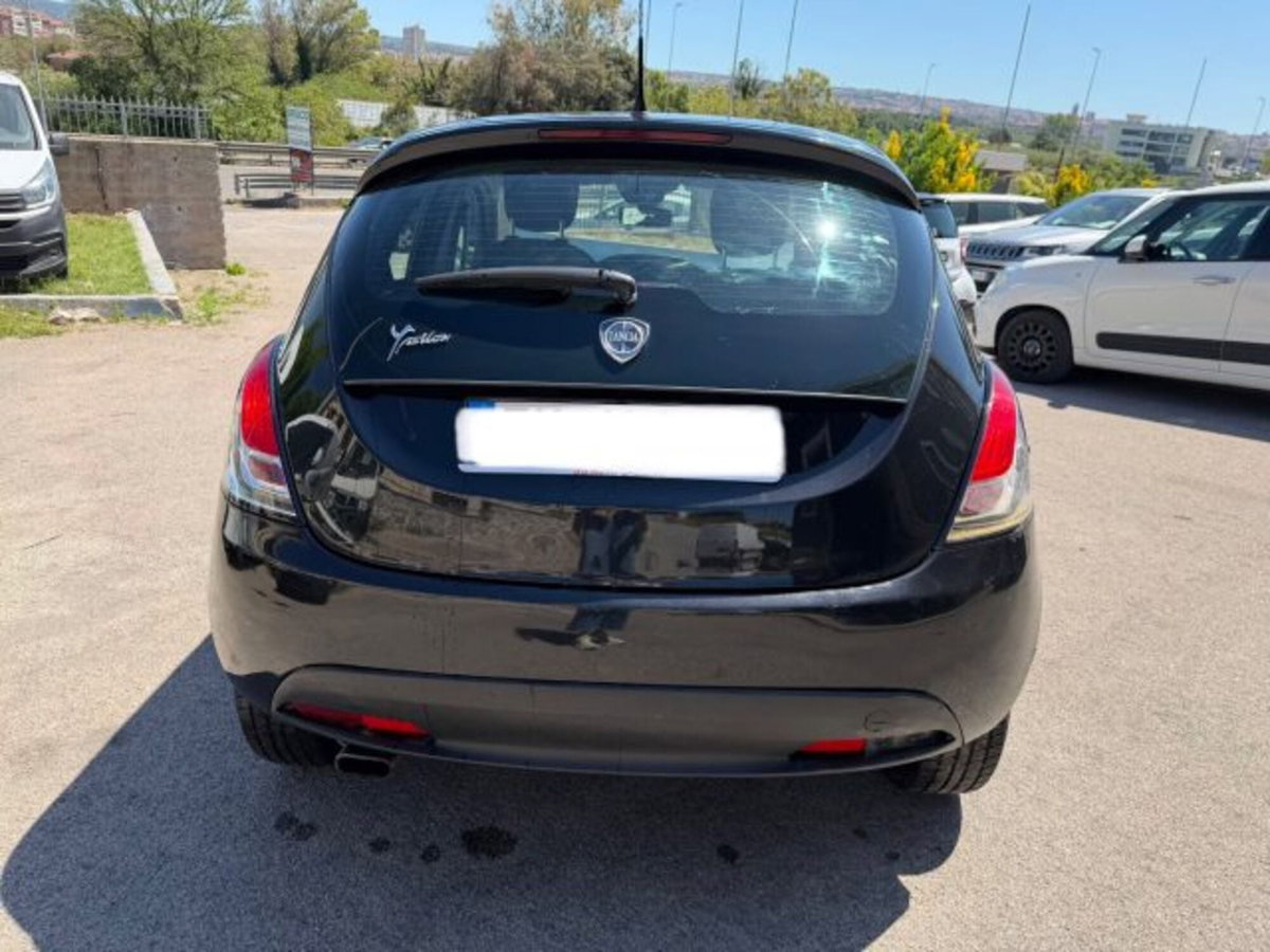 Lancia Ypsilon 1.3 MJT 16V 95 CV 5 porte S&S Elefantino (8)