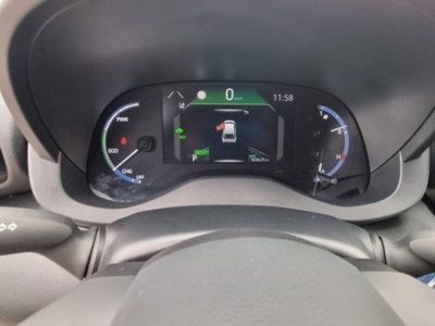Toyota Yaris Cross 1.5 Hybrid 5p. E-CVT AWD-i Premiere (10)