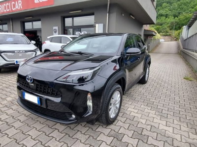Toyota Yaris Cross 1.5 Hybrid 5p. E-CVT AWD-i Premiere (2)