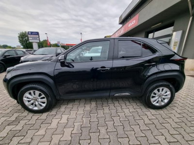 Toyota Yaris Cross 1.5 Hybrid 5p. E-CVT AWD-i Premiere (3)