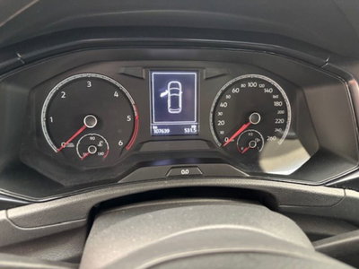 Volkswagen T-Roc 1.6 TDI SCR Business BlueMotion Technology (11)