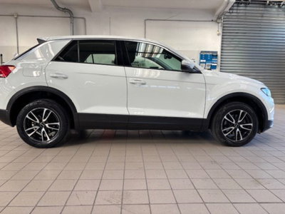 Volkswagen T-Roc 1.6 TDI SCR Business BlueMotion Technology (4)