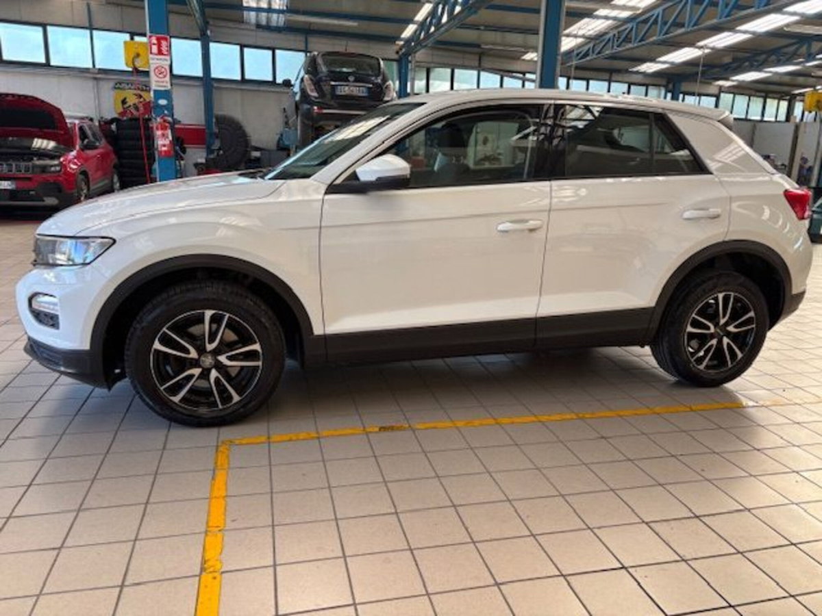 Volkswagen T-Roc 1.6 TDI SCR Business BlueMotion Technology (8)