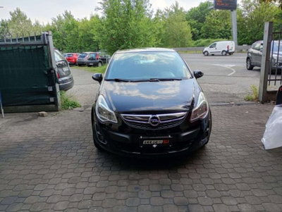 Opel Corsa 1.0 12V 3 porte Elective usata