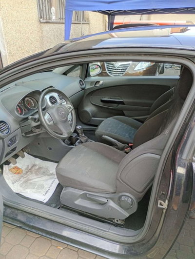 Opel Corsa 1.0 12V 3 porte Elective (10)