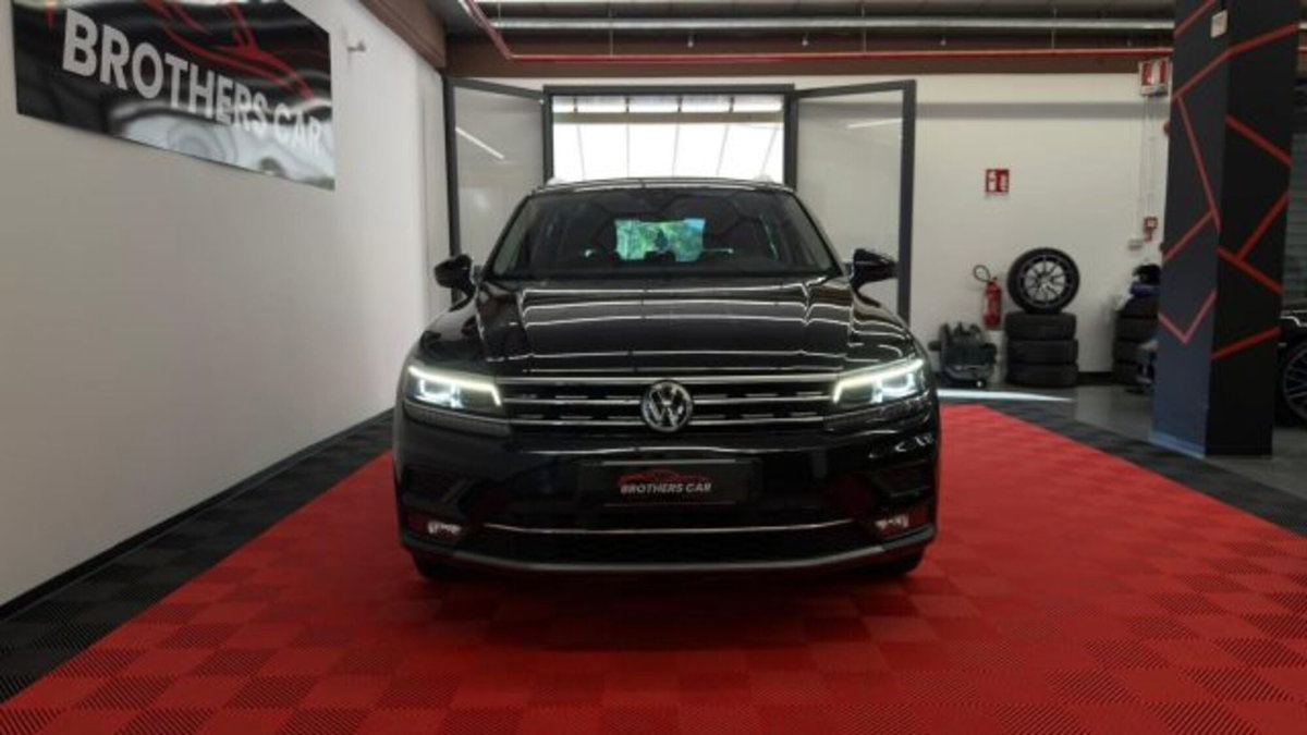 Volkswagen Tiguan 2.0 TDI 150 CV SCR DSG 4MOTION Life (2)