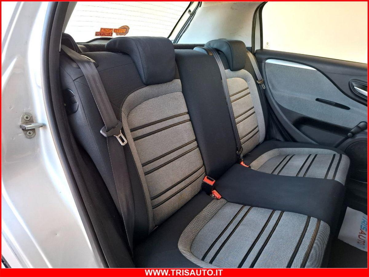 Fiat Punto Evo 1.3 Mjt 75 CV 5 porte Active (10)