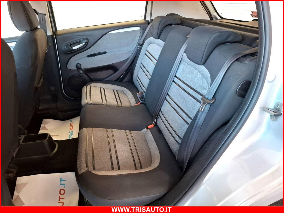 Fiat Punto Evo 1.3 Mjt 75 CV 5 porte Active (11)