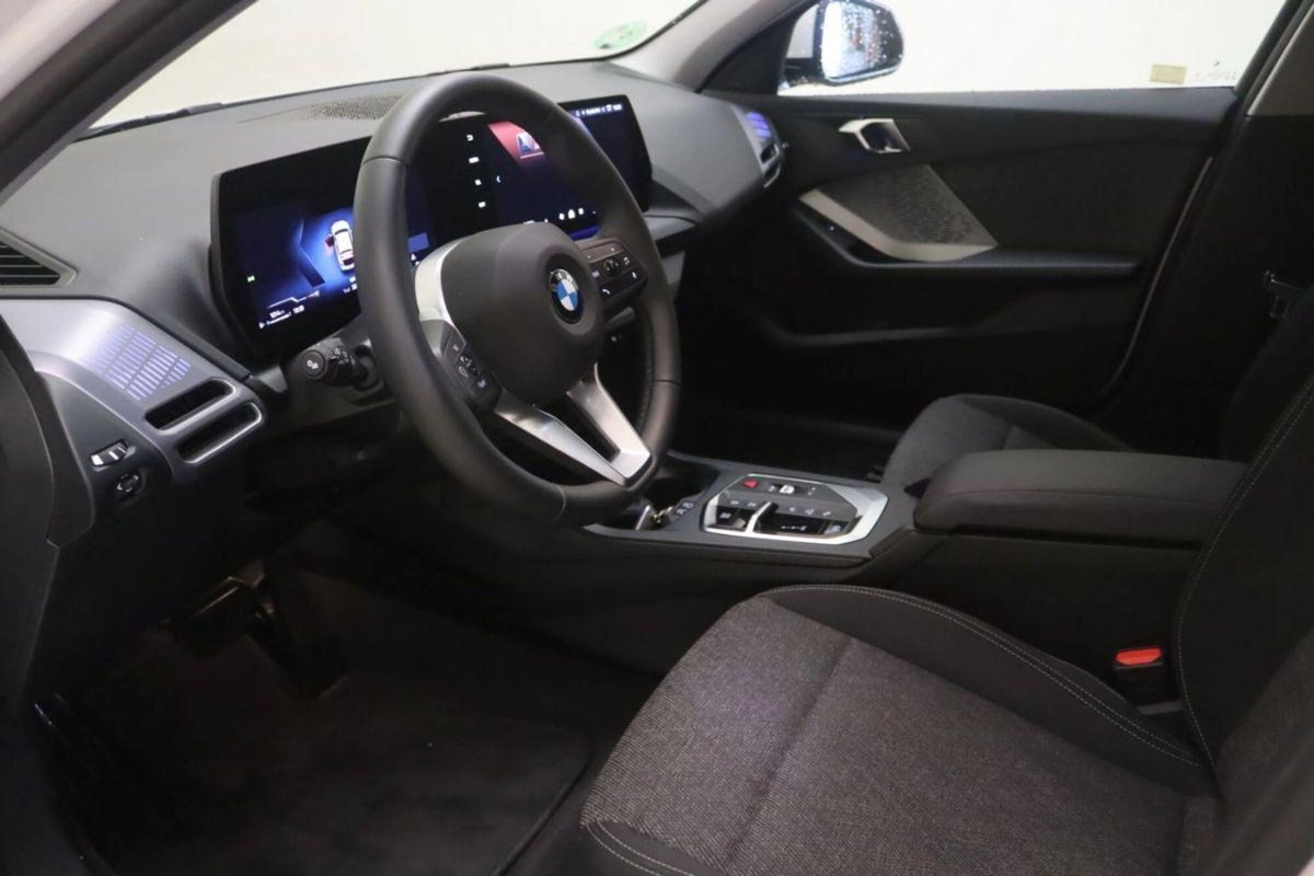 BMW Serie 1 118d 5p. Sport (13)