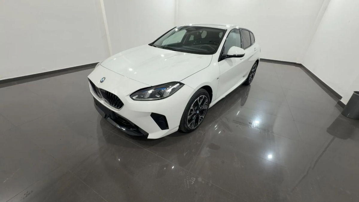 BMW Serie 1 118d 5p. Sport (3)