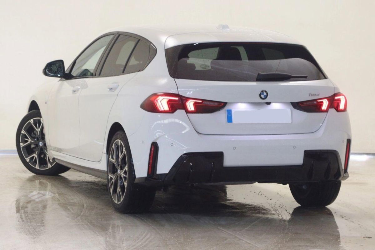 BMW Serie 1 118d 5p. Sport (4)
