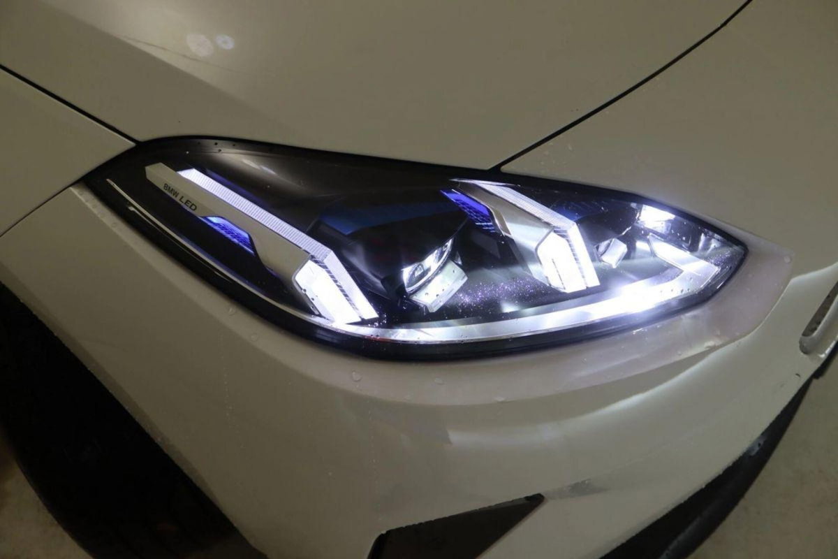 BMW Serie 1 118d 5p. Sport (6)