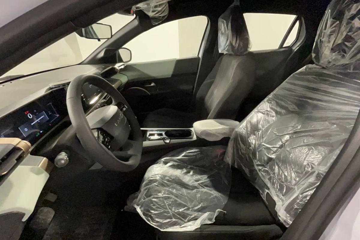 Lancia Ypsilon 1.2 mhev 110cv e-dct (7)