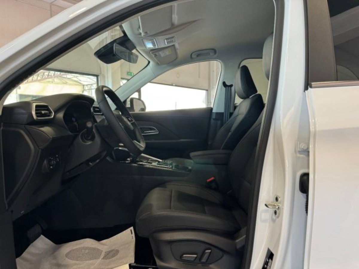 Mg ZS ZS 1.5 Luxury (10)