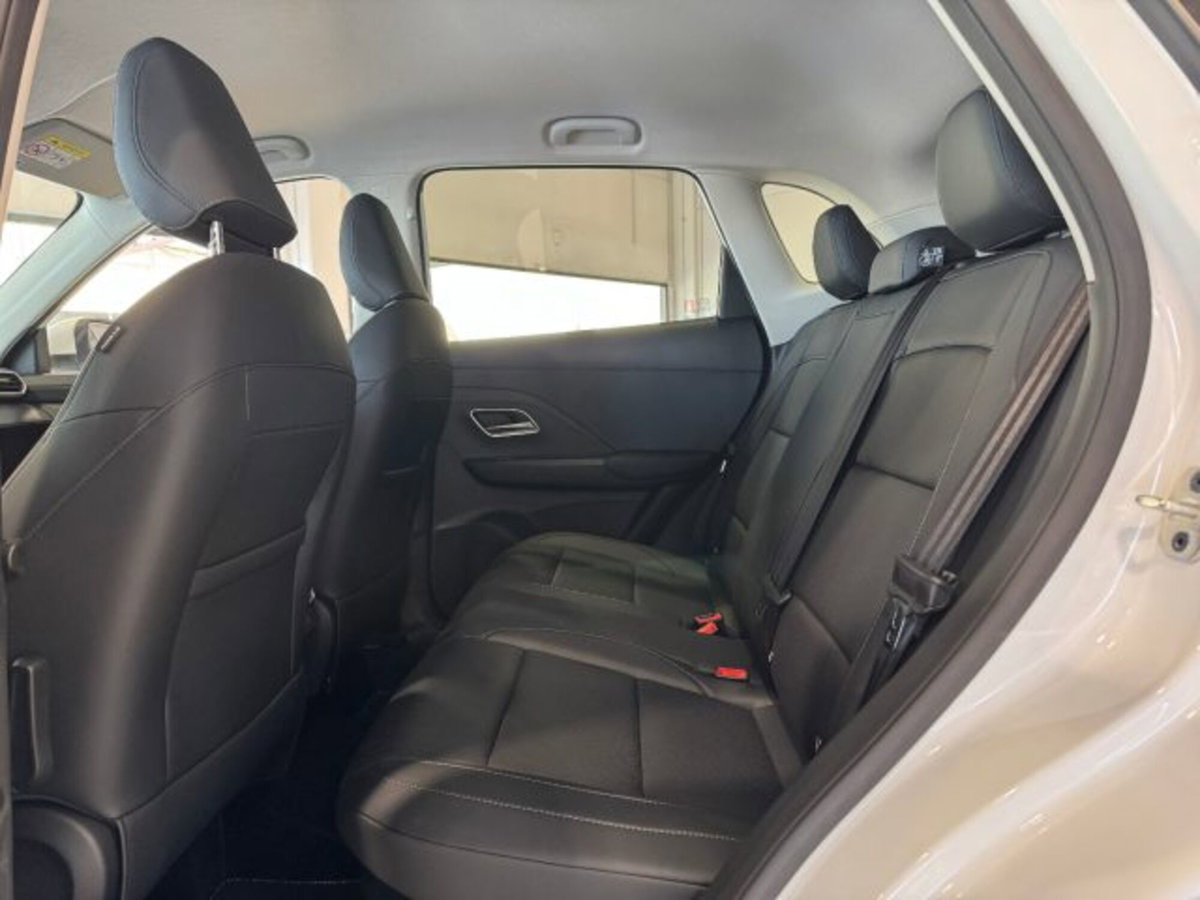 Mg ZS ZS 1.5 Luxury (11)
