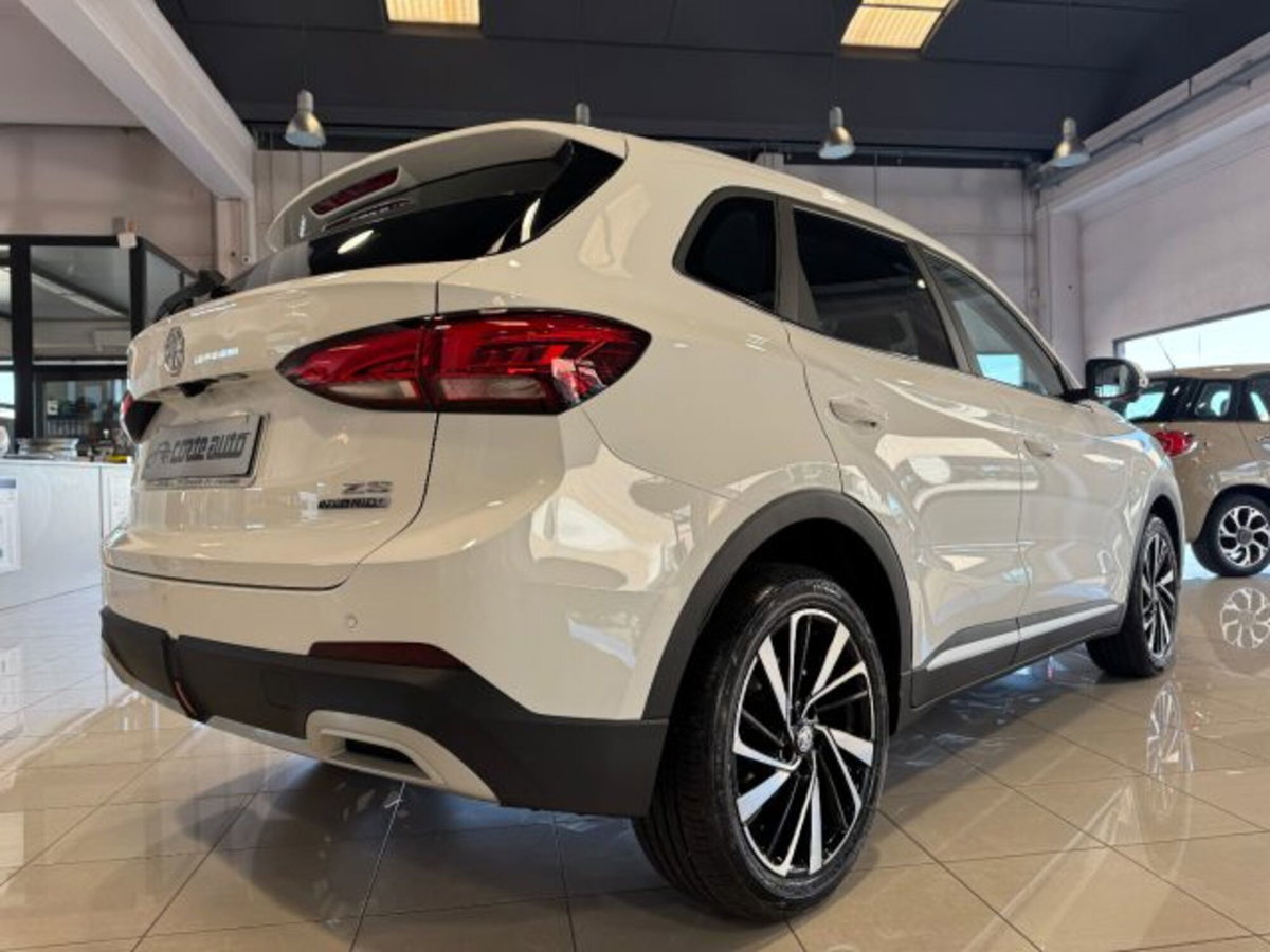 Mg ZS ZS 1.5 Luxury (3)