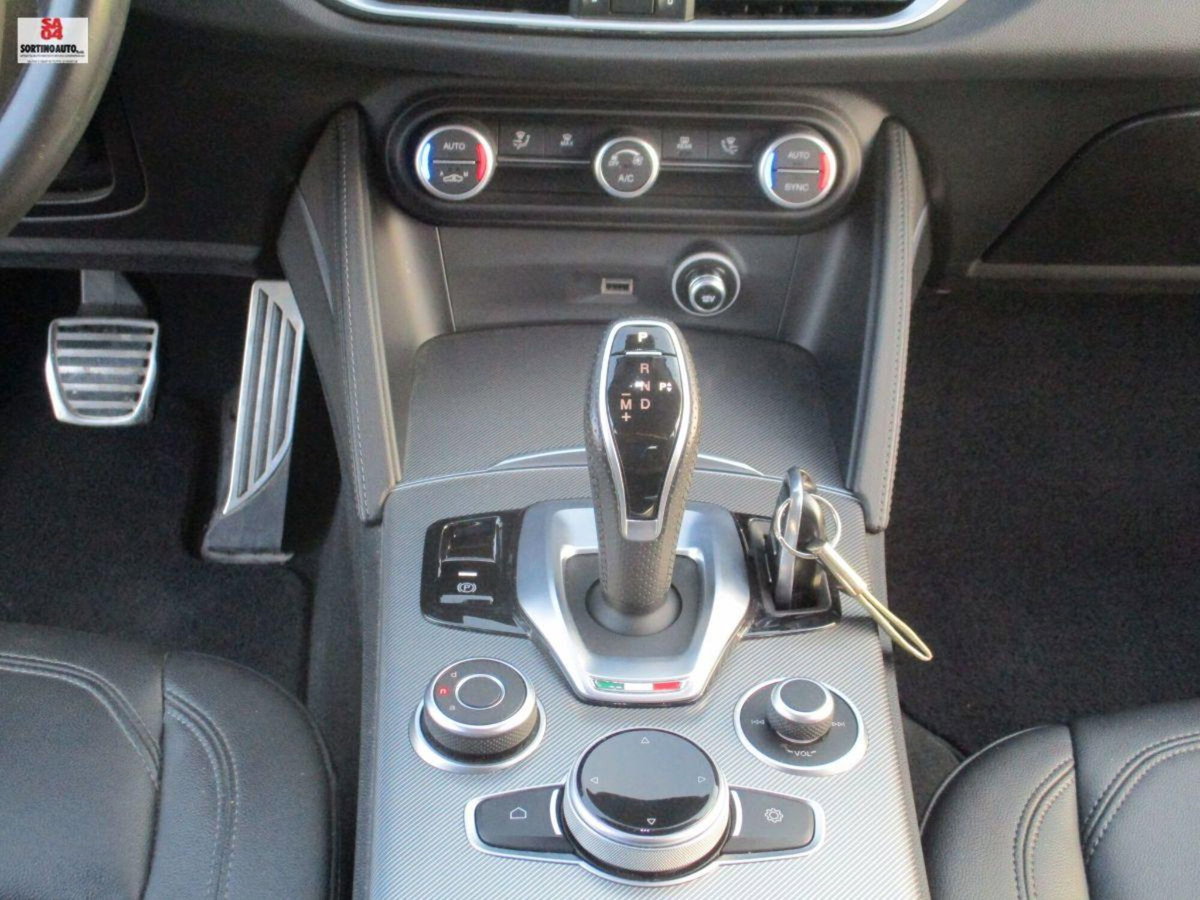 Alfa Romeo Stelvio Stelvio 2.2 Turbodiesel 190 CV AT8 Q4 Sprint (13)