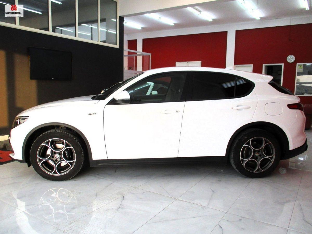 Alfa Romeo Stelvio Stelvio 2.2 Turbodiesel 190 CV AT8 Q4 Sprint (3)