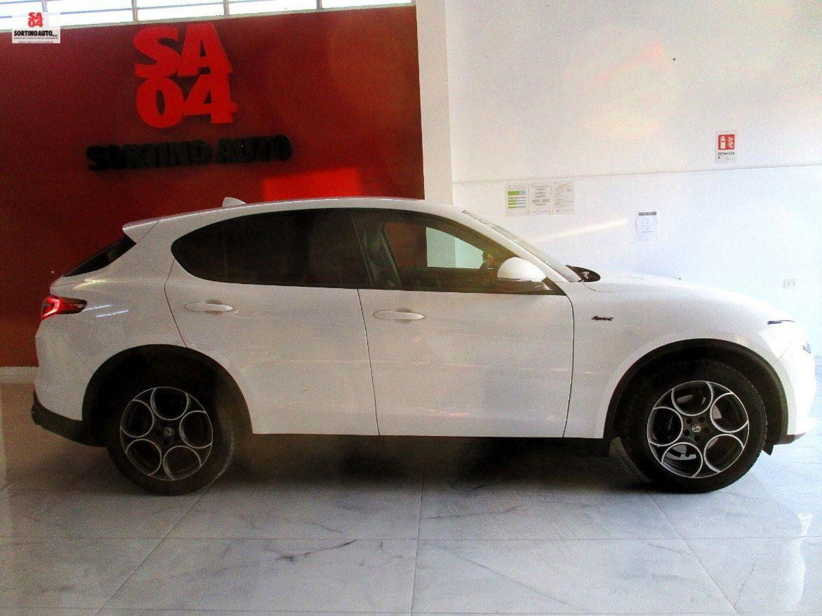 Alfa Romeo Stelvio Stelvio 2.2 Turbodiesel 190 CV AT8 Q4 Sprint (4)