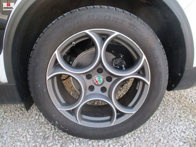 Alfa Romeo Stelvio Stelvio 2.2 Turbodiesel 190 CV AT8 Q4 Sprint (7)