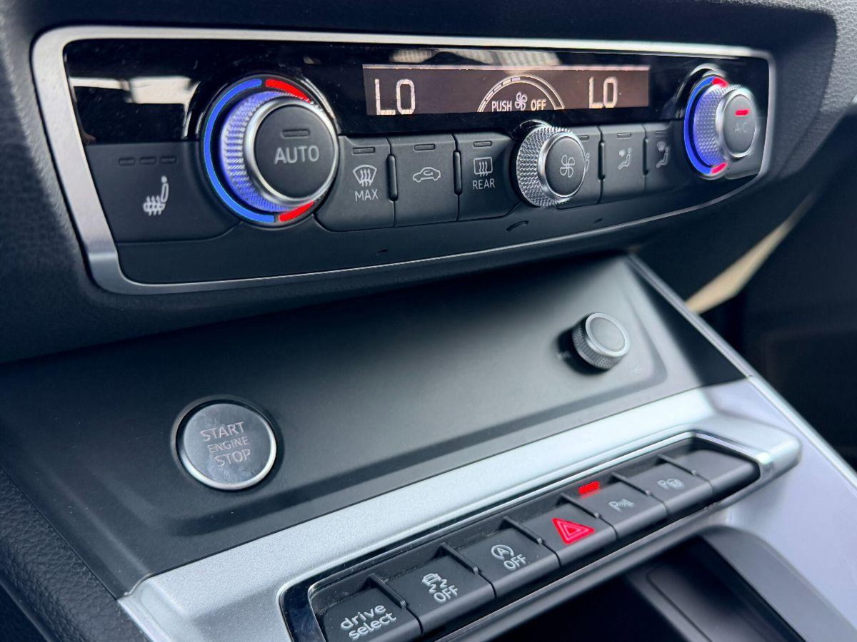 Audi Q3 Sportback 35 TDI S line edition (18)