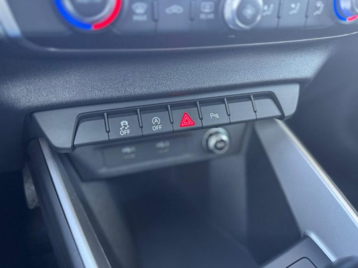 Audi A1 allstreet allstreet 30 TFSI S tronic Identity Contrast (15)
