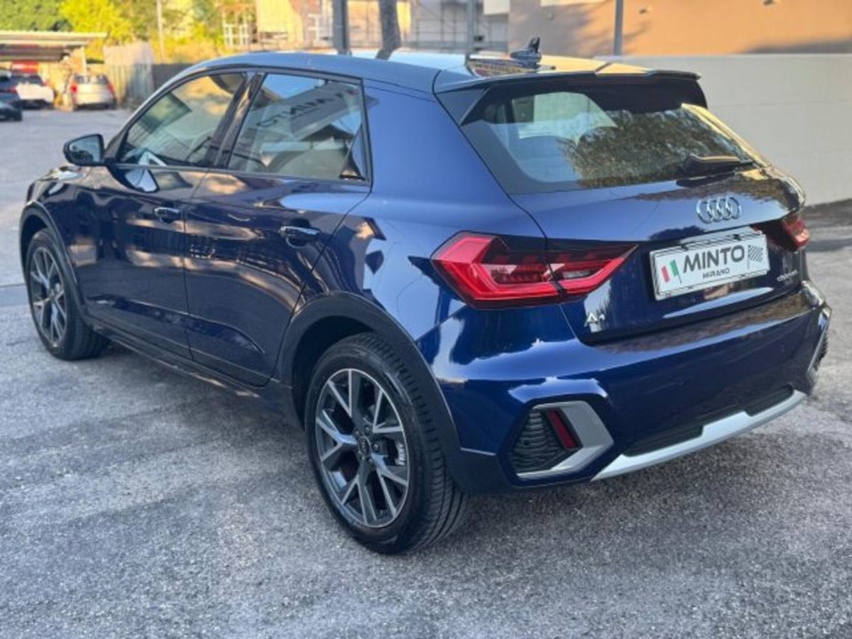 Audi A1 allstreet allstreet 30 TFSI S tronic Identity Contrast (2)