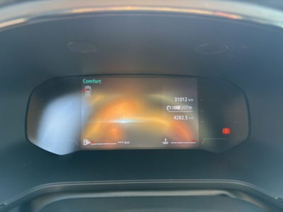 Renault Captur TCe 90 CV Techno (11)