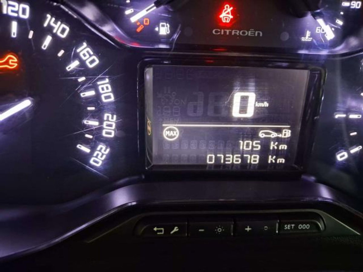 Citroen C3 1.2 VTi 82 DeeJay (6)