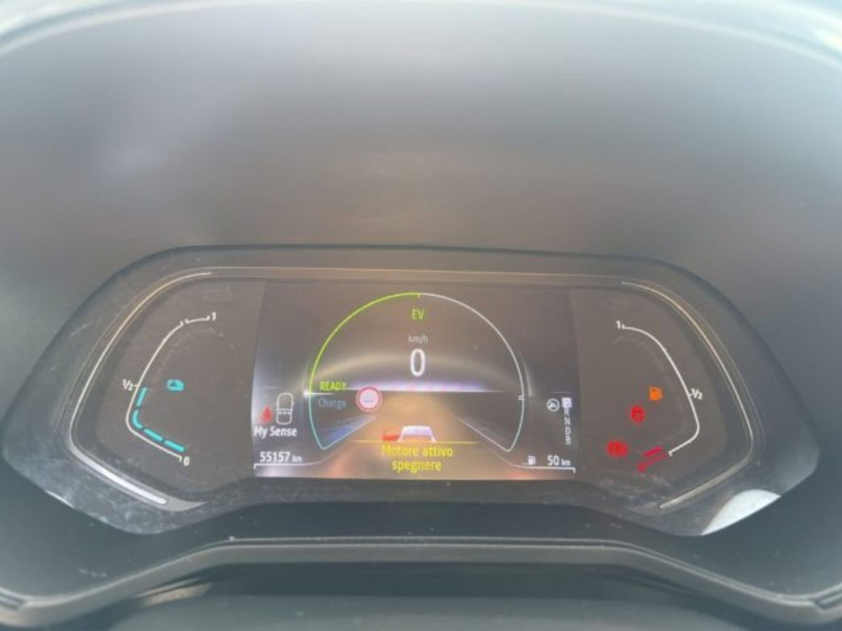 Renault Clio Full Hybrid E-Tech 140 CV 5 porte Intens (11)