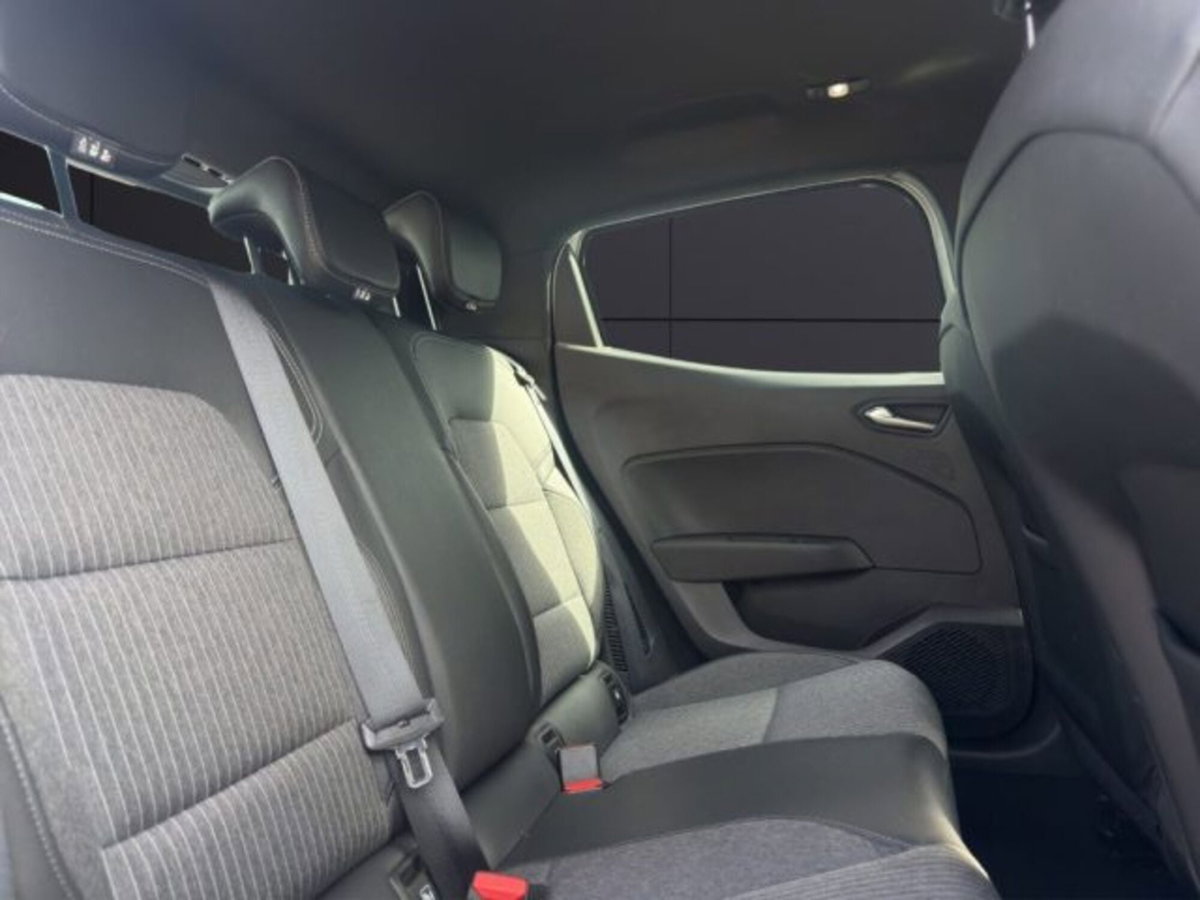 Renault Clio Full Hybrid E-Tech 140 CV 5 porte Intens (19)