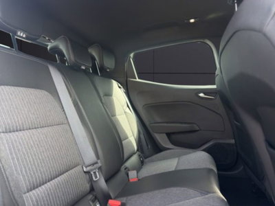Renault Clio Full Hybrid E-Tech 140 CV 5 porte Intens (19)