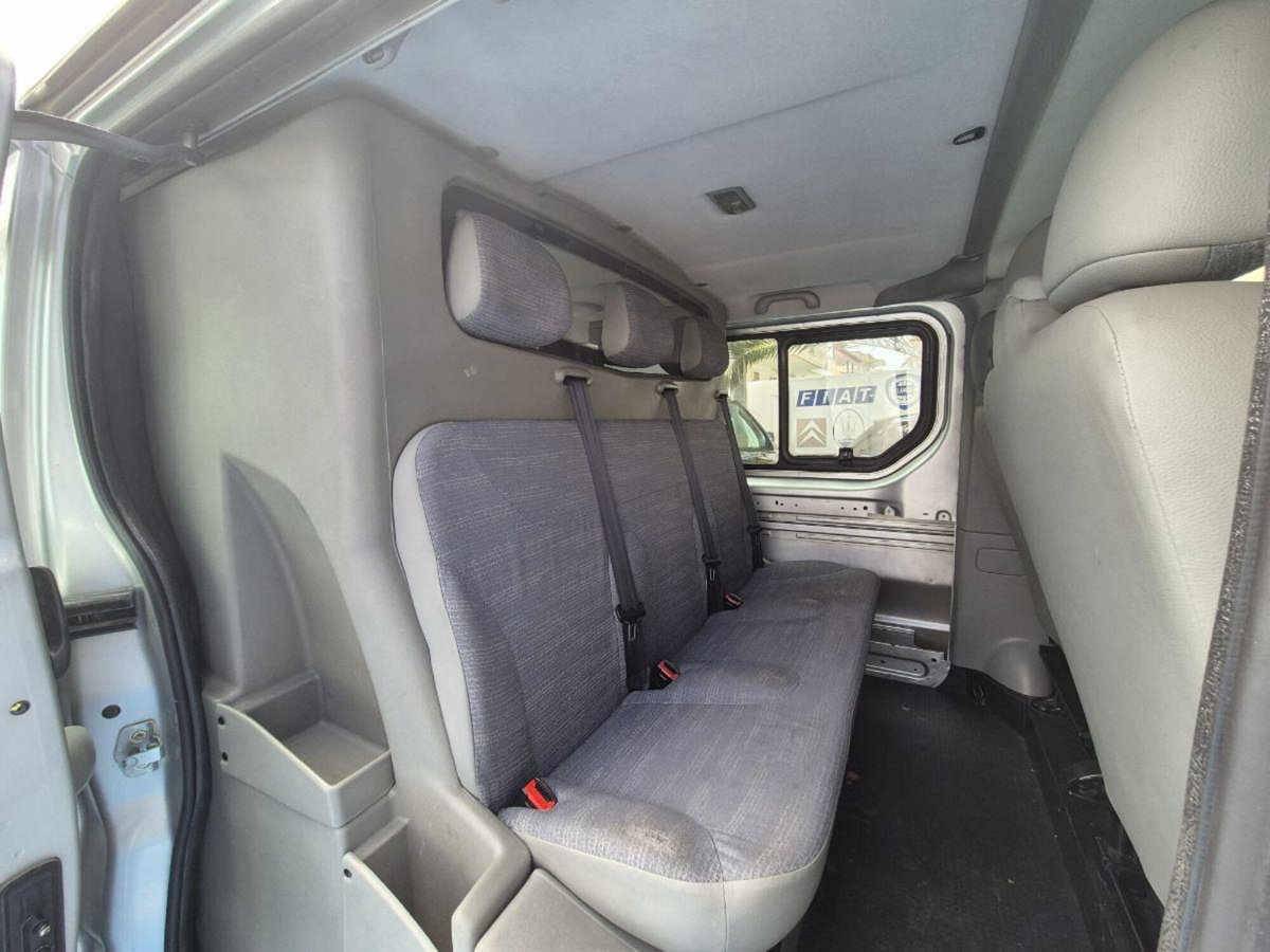 Renault Trafic 2.0 blue dci 150cv L2 Spaceclass (6)