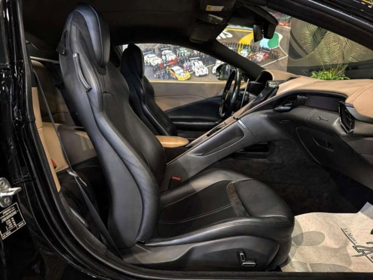 Ferrari Roma Spider 3.9 F1 dct (10)