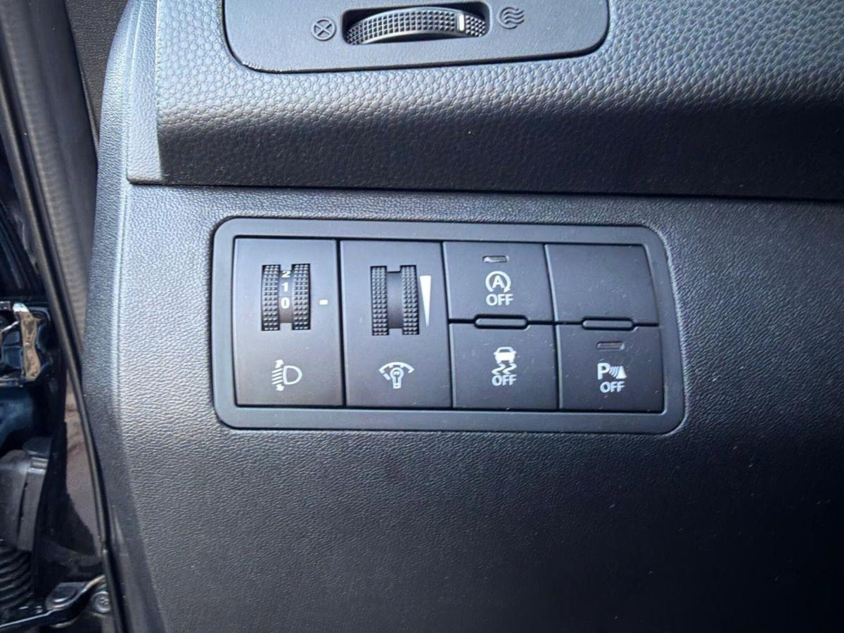 Hyundai ix20 1.4 CRDI 90 CV Comfort (14)