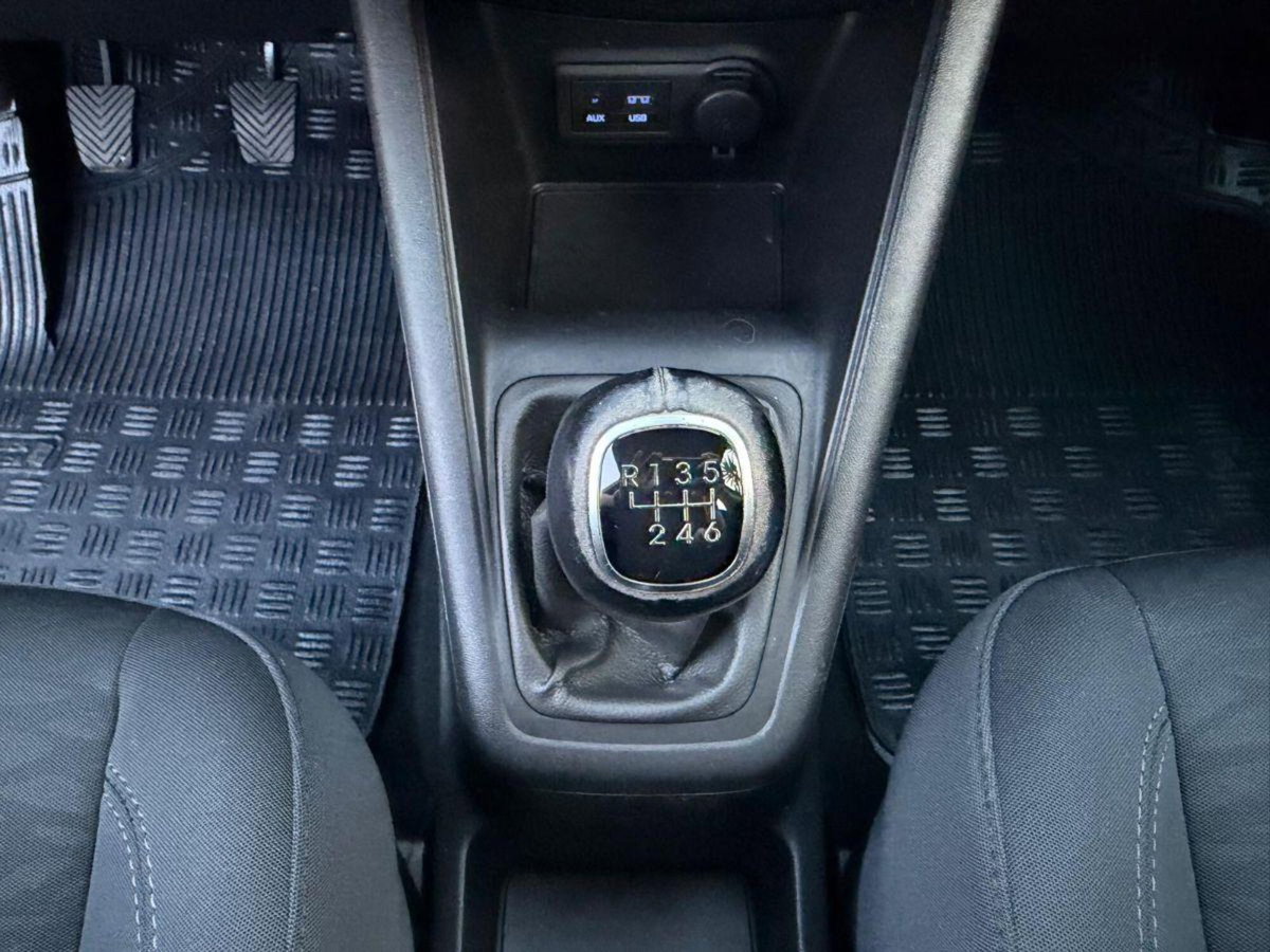 Hyundai ix20 1.4 CRDI 90 CV Comfort (19)