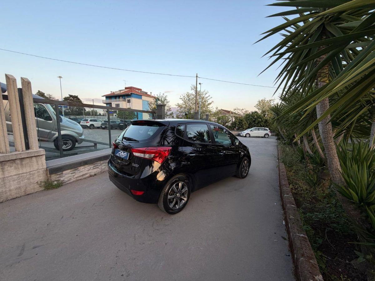 Hyundai ix20 1.4 CRDI 90 CV Comfort (4)