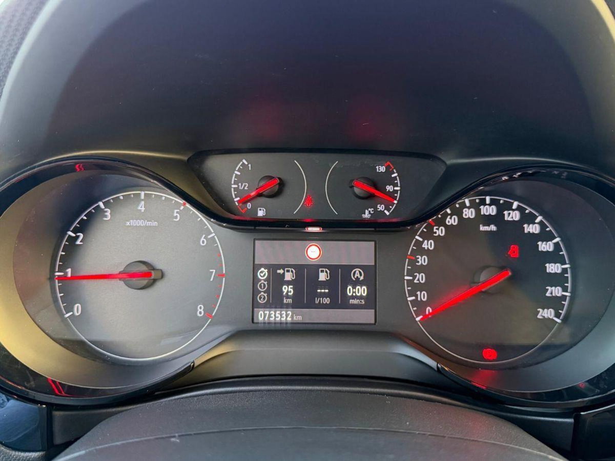 Opel Corsa 1.2 Elegance (11)