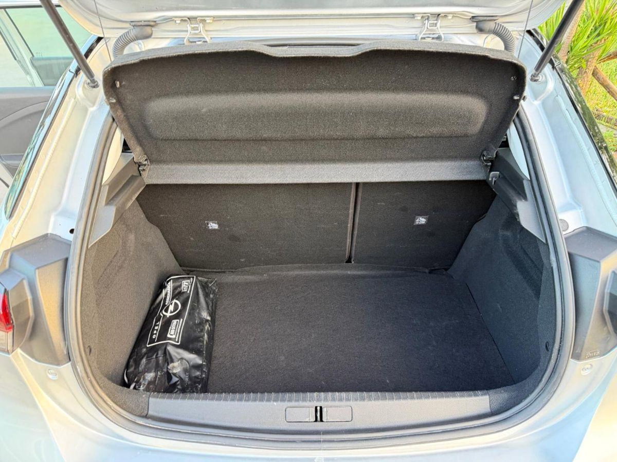Opel Corsa 1.2 Elegance (17)