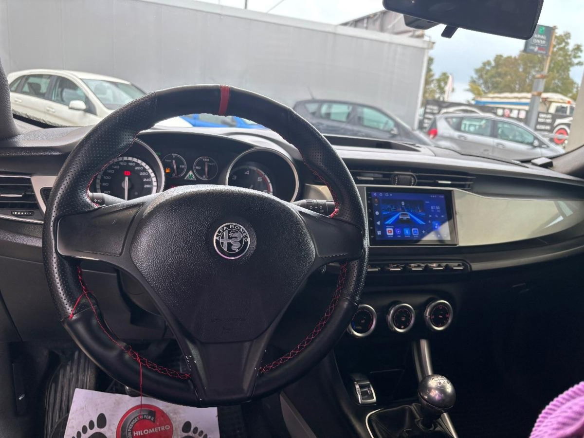 Alfa Romeo Giulietta 2.0 JTDm-2 Exclusive 140cv (10)