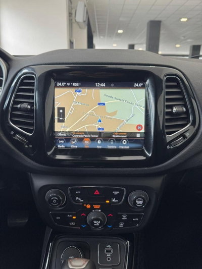 Jeep Compass 2.0 Multijet II aut. 4WD Opening Edition (13)