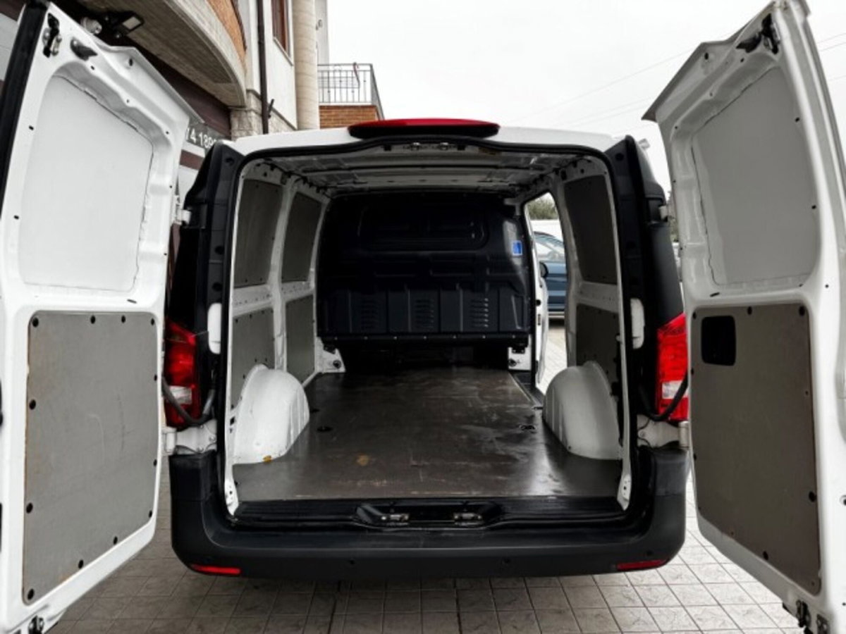 Mercedes-Benz Vito 2.2 111 CDI PC Kombi Compact (15)