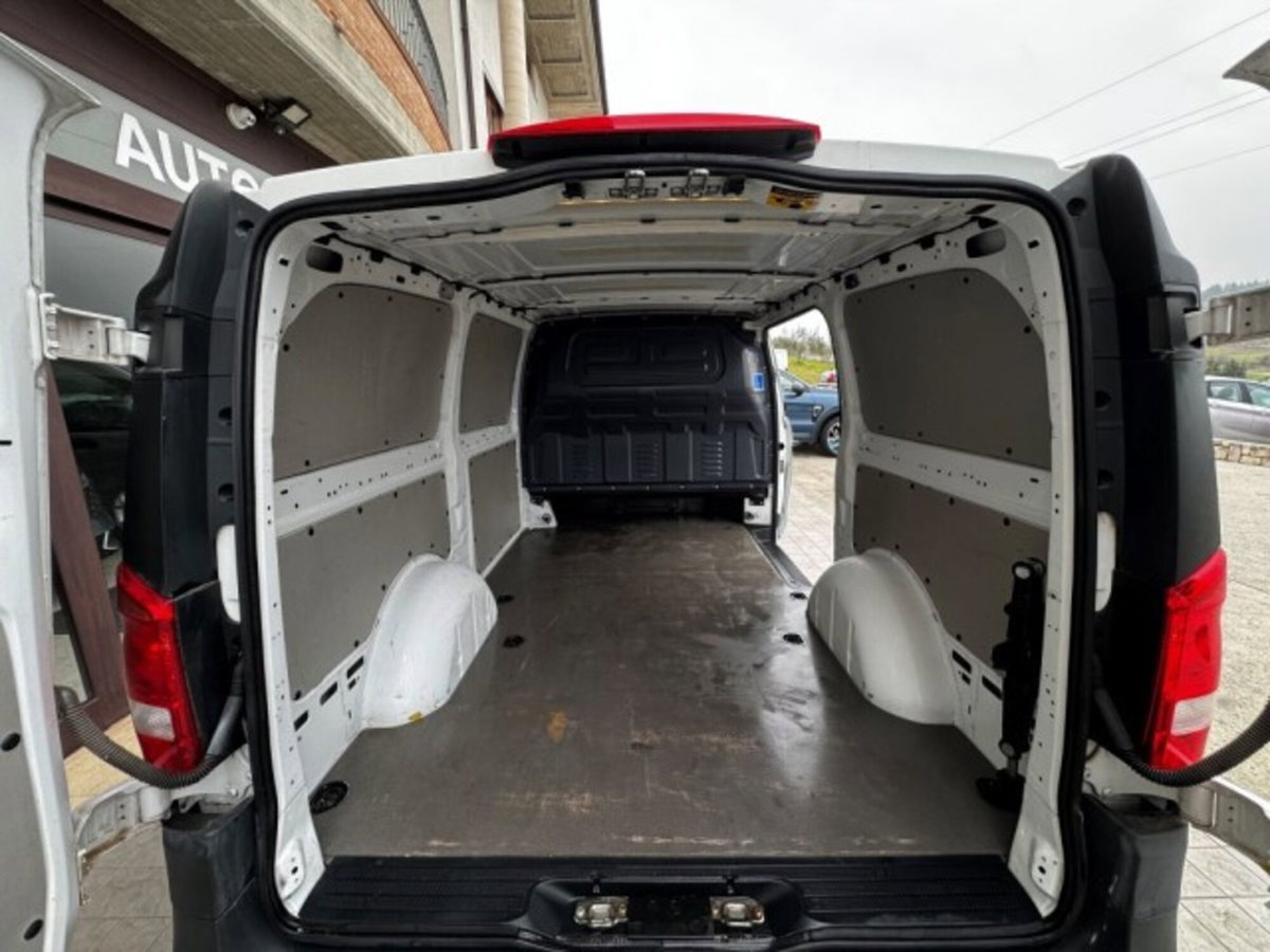 Mercedes-Benz Vito 2.2 111 CDI PC Kombi Compact (18)